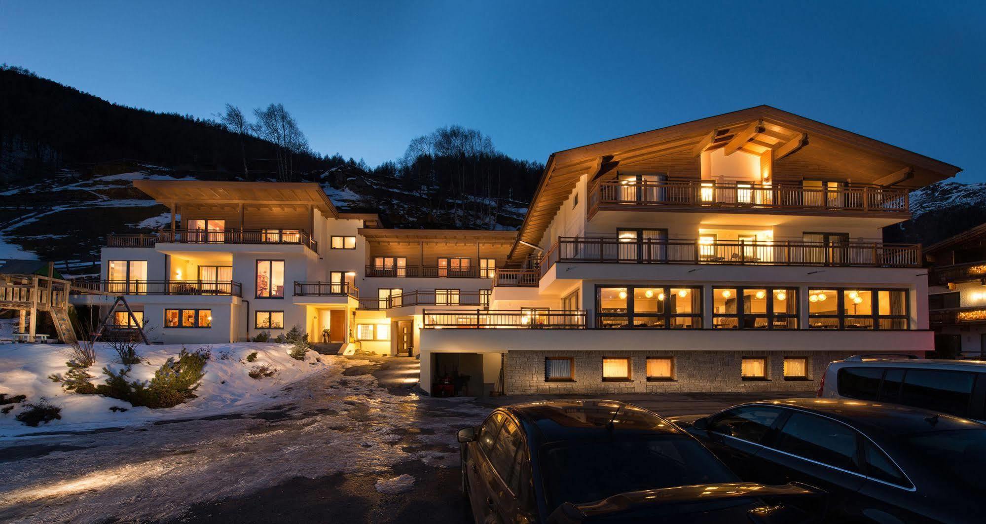 Pension Gruenerhof Sölden Exteriör bild